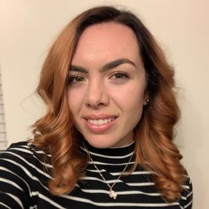 Meet your Posher, Andrea